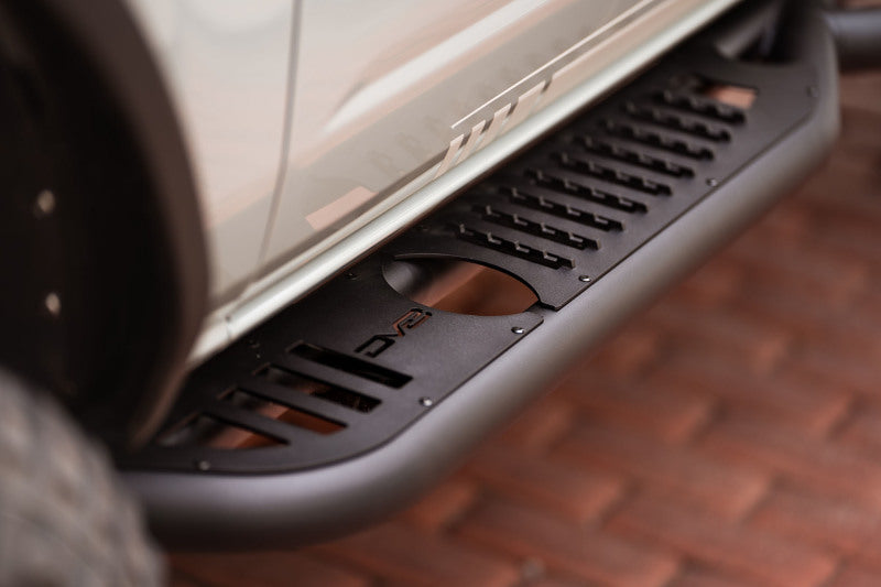 DV8 Offroad 21-22 Ford Bronco OE Plus Series Side Steps DV8 Offroad Side Steps  AXOPROS
