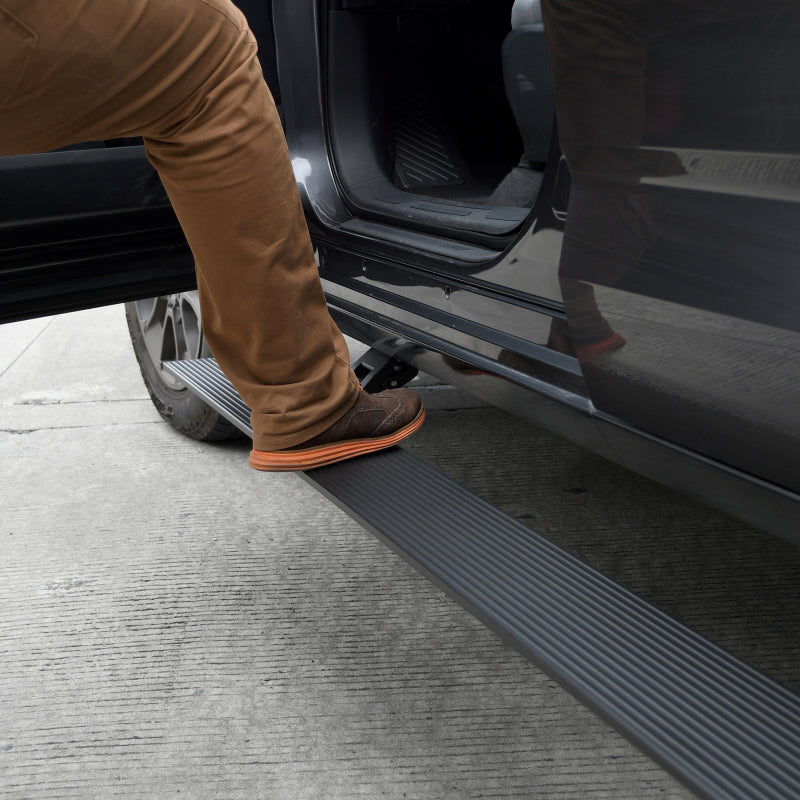RealTruck 15-24 Chevrolet Colorado Crew Cab 4dr VoltStep Electric Running Board Kit - Tex. Blk Go Rhino Running Boards  AXOPROS