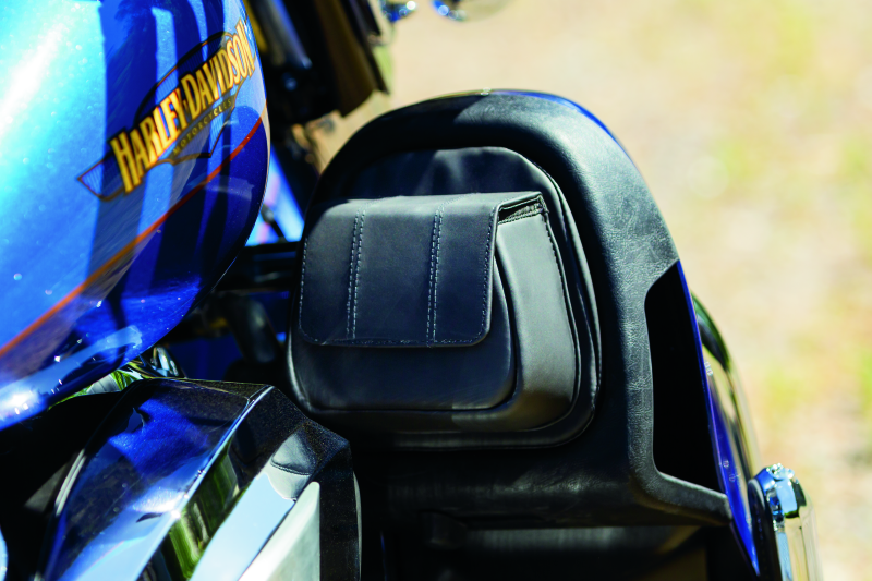 Kuryakyn Fairing Lower Door Pockets Kuryakyn Exterior Trim  AXOPROS