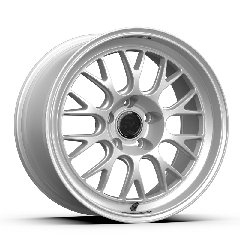 fifteen52 Holeshot RSR 19x9.5 5x120 22mm ET 72.56mm Center Bore Radiant Silver fifteen52 Wheels - Cast  AXOPROS