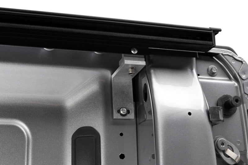 Roll-N-Lock 2019 RAM 1500 65-1/2in M-Series Retractable Tonneau Cover Roll-N-Lock Tonneau Covers - Retractable  AXOPROS