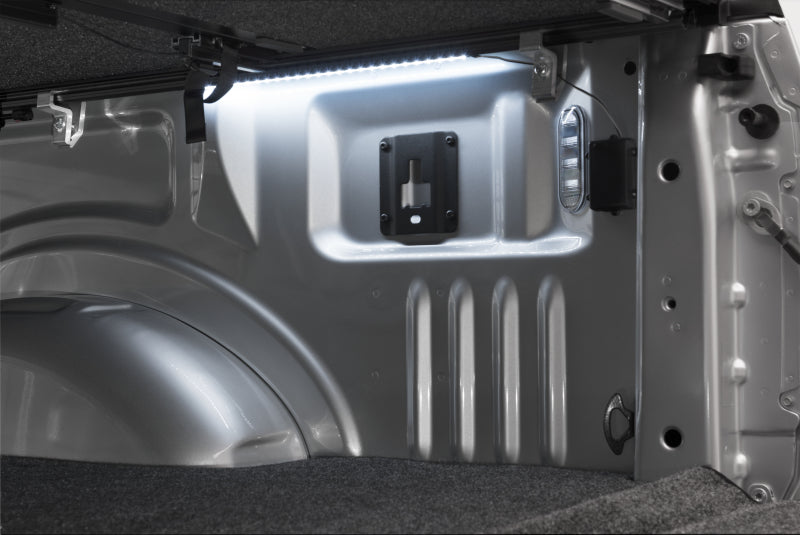 UnderCover 15-20 Ford F-150 5.5ft Ultra Flex Bed Cover - Matte Black Finish Undercover Bed Covers - Folding  AXOPROS