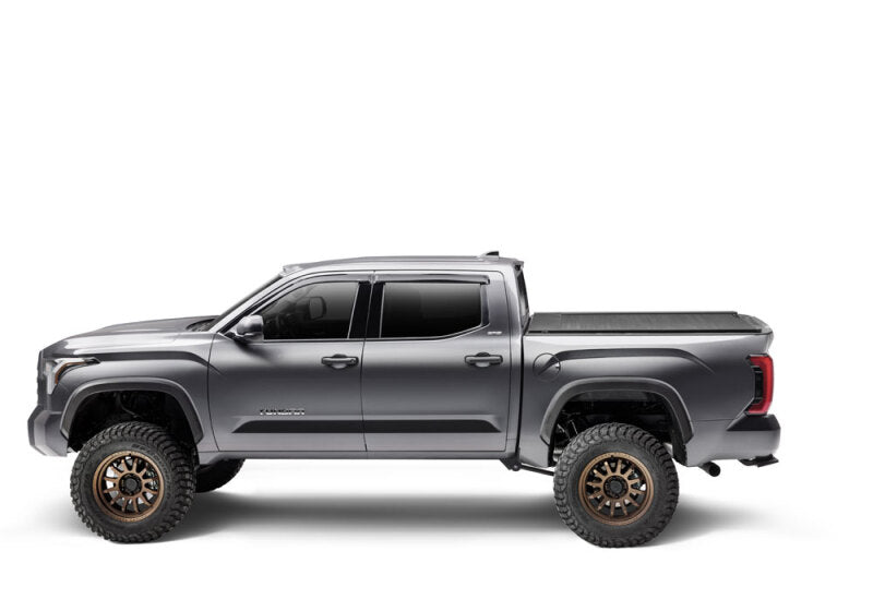Retrax 21-23 Ford F-150 SuperCrew/Super Cab 5.5ft. Bed Retrax EQ Retrax Retractable Bed Covers  AXOPROS