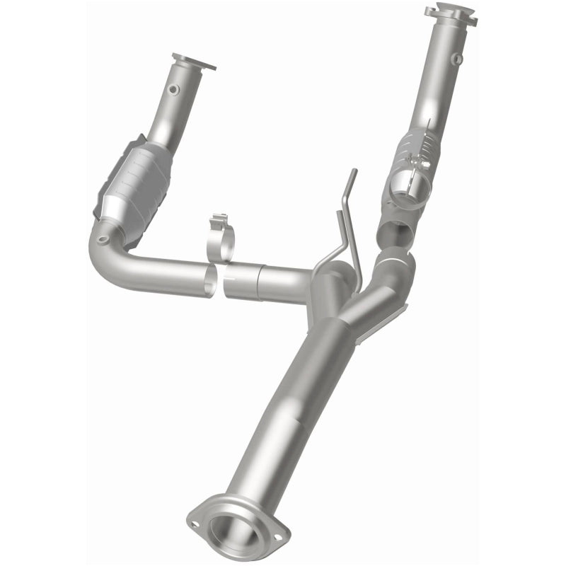 MagnaFlow Conv Direct Fit 11-16 Chevrolet Silverado 2500HD/3500HD / GMC Sierra 2500HD/3500HD Magnaflow Catalytic Converter Direct Fit  AXOPROS