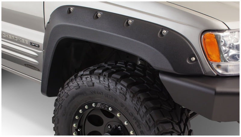 Bushwacker 99-04 Jeep Grand Cherokee Cutout Style Flares 4pc - Black Bushwacker Fender Flares  AXOPROS