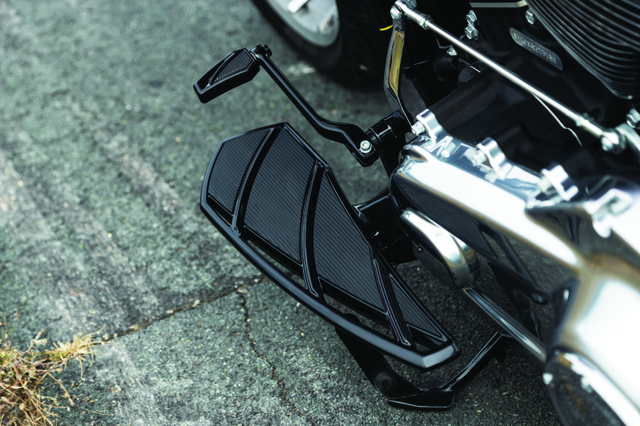 Kuryakyn Phantom Shift Peg Black Kuryakyn Footpegs  AXOPROS