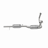 MagnaFlow Conv DF 96 Bronco F150/F250 2 Conv Magnaflow Catalytic Converter Direct Fit  AXOPROS