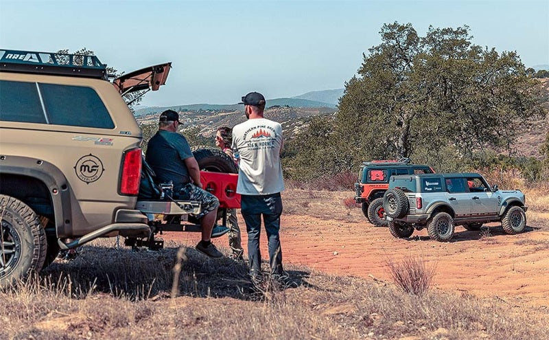 MagnaFlow Stainless Overland Cat-Back Exhaust 16-21 Toyota Tacoma Magnaflow Catback  AXOPROS