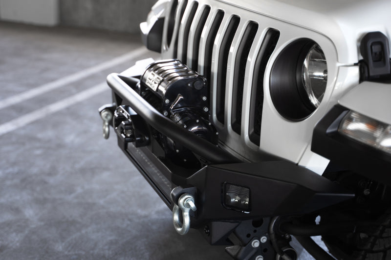 DV8 Offroad 18-23 Jeep Wrangler JL / 20-23 Jeep Gladiator JT FS-7 Mid-Width Winch Front Bumper DV8 Offroad Bumpers - Steel  AXOPROS