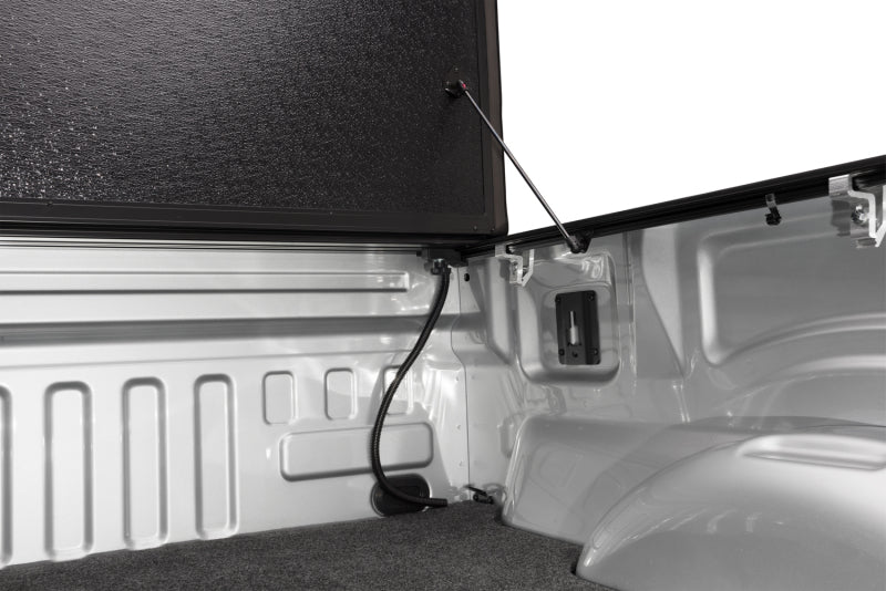 UnderCover 2021+ Ford F-150 Crew Cab 5.5ft Flex Bed Cover Undercover Bed Covers - Folding  AXOPROS