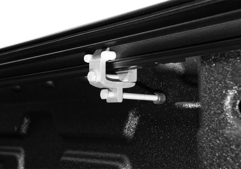 Retrax 2019 Chevy & GMC 5.8ft Bed 1500 RetraxPRO XR Retrax Retractable Bed Covers  AXOPROS