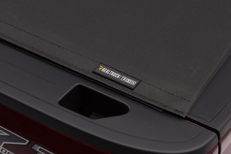 Truxedo 14-18 GMC Sierra & Chevrolet Silverado 1500 6ft 6in Pro X15 Bed Cover Truxedo Bed Covers - Roll Up  AXOPROS