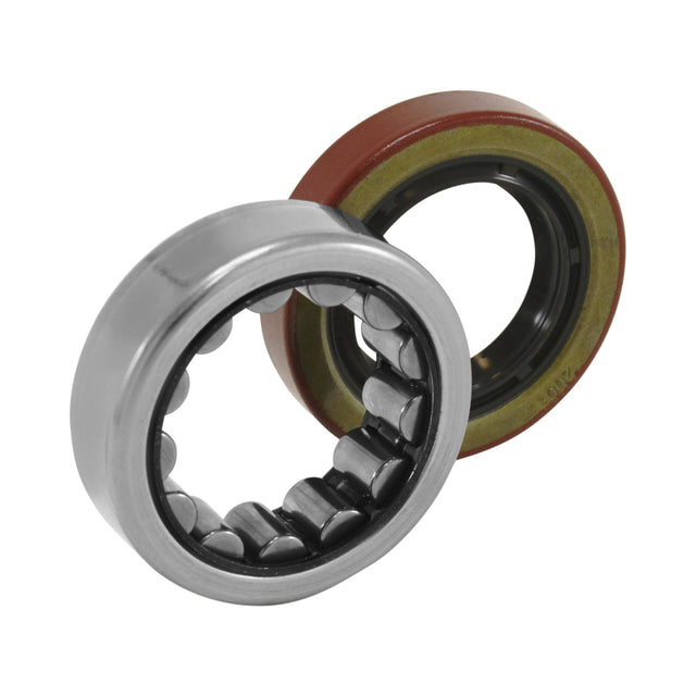 Yukon Gear R1563TAV Axle Bearing and Seal Kit / Torringtonbrand / 2.250in OD / 1.400in ID Yukon Gear & Axle Bearings  AXOPROS