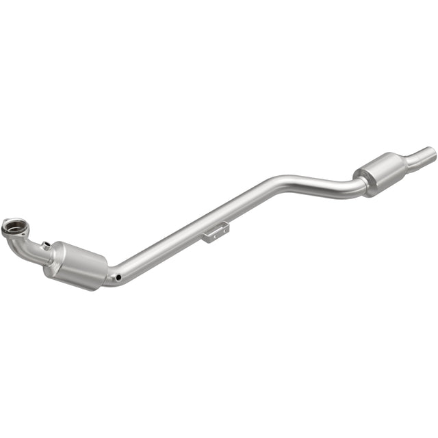 California Direct-Fit Catalytic Converter MagnaFlow Exhaust Products Catalytic Converter  AXOPROS