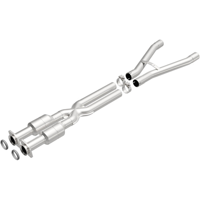 California Direct-Fit Catalytic Converter MagnaFlow Exhaust Products Catalytic Converter  AXOPROS