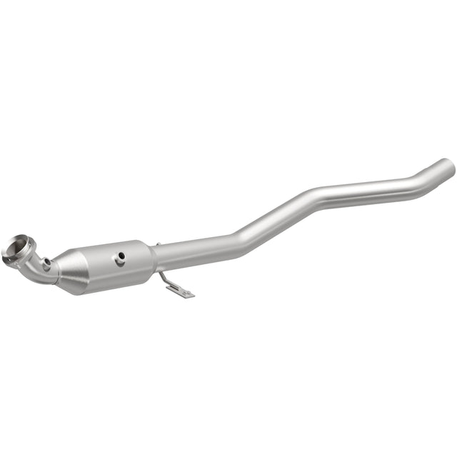 California Direct-Fit Catalytic Converter MagnaFlow Exhaust Products Catalytic Converter  AXOPROS