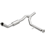 California Direct-Fit Catalytic Converter MagnaFlow Exhaust Products Catalytic Converter  AXOPROS