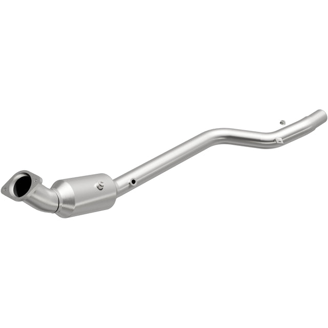California Direct-Fit Catalytic Converter MagnaFlow Exhaust Products Catalytic Converter  AXOPROS