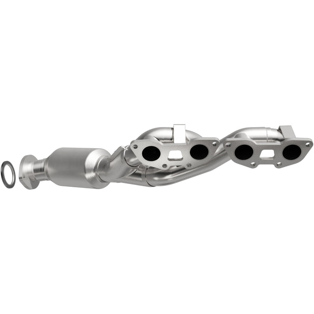 California Manifold Catalytic Converter MagnaFlow Exhaust Products Catalytic Converter with Integrated Exhaust Manifold  AXOPROS