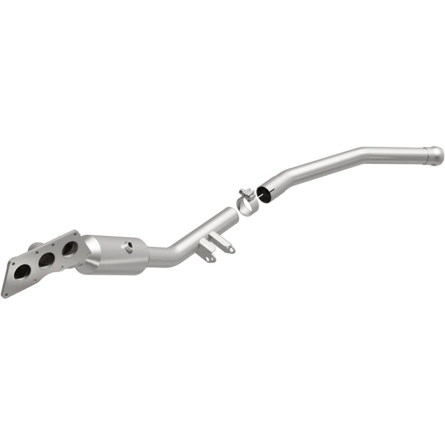 California Manifold Catalytic Converter MagnaFlow Exhaust Products Catalytic Converter with Integrated Exhaust Manifold  AXOPROS