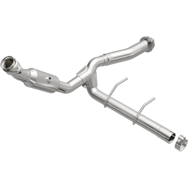 California Direct-Fit Catalytic Converter MagnaFlow Exhaust Products Catalytic Converter  AXOPROS