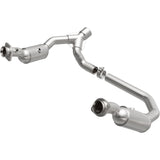 California Direct-Fit Catalytic Converter MagnaFlow Exhaust Products Catalytic Converter  AXOPROS