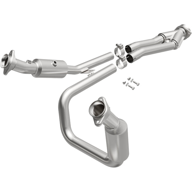 California Direct-Fit Catalytic Converter MagnaFlow Exhaust Products Catalytic Converter  AXOPROS