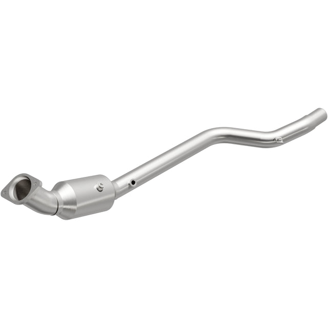 California Direct-Fit Catalytic Converter MagnaFlow Exhaust Products Catalytic Converter  AXOPROS