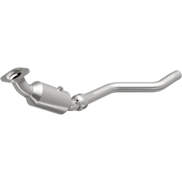 California Direct-Fit Catalytic Converter MagnaFlow Exhaust Products Catalytic Converter  AXOPROS