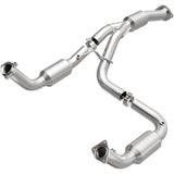 California Direct-Fit Catalytic Converter MagnaFlow Exhaust Products Catalytic Converter  AXOPROS
