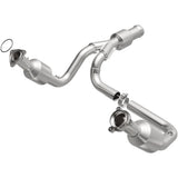 California Direct-Fit Catalytic Converter MagnaFlow Exhaust Products Catalytic Converter  AXOPROS