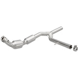 California Direct-Fit Catalytic Converter MagnaFlow Exhaust Products Catalytic Converter  AXOPROS
