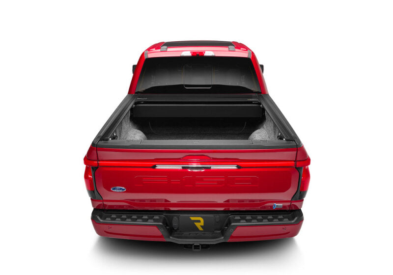 Retrax 21-22 Ford F-150 Super Crew/Super Cab (Incl. 2022 Lightning) 5.5ft Bed RetraxPRO MX Retrax Retractable Bed Covers  AXOPROS