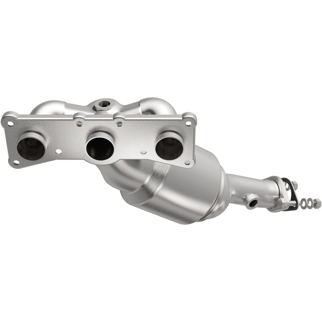California Manifold Catalytic Converter MagnaFlow Exhaust Products Catalytic Converter with Integrated Exhaust Manifold  AXOPROS