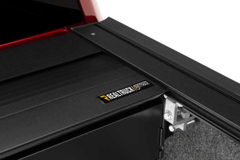 Retrax 15-18 F-150 Super Crew & Super Cab 5.5ft Bed RetraxONE XR Retrax Retractable Bed Covers  AXOPROS
