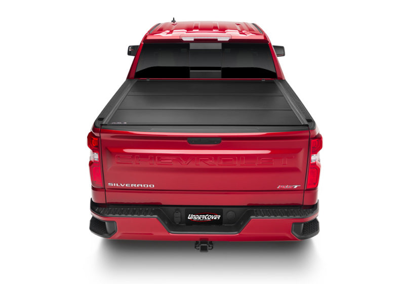 UnderCover 2022 Toyota Tundra C 4WD CrewMax 5.5ft Bed Ultra Flex Bed Cover - Matte Black Finish Undercover Bed Covers - Folding  AXOPROS