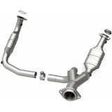 MagnaFlow Conv DF 07-08 Escalade 6.2 Driver Side OEM Magnaflow Catalytic Converter Direct Fit  AXOPROS