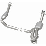 MagnaFlow Conv DF 02-06 Cadillac Escalade / 02-06 Chevy Avalanche 5.3L Dual Conv Y-Pipe Assembly 2WD Magnaflow Catalytic Converter Direct Fit  AXOPROS