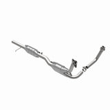 MagnaFlow Conv DF 96 Bronco F150/F250 2 Conv Magnaflow Catalytic Converter Direct Fit  AXOPROS