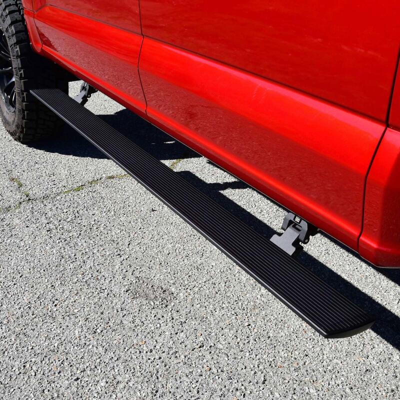 Westin 15-23 Ford F-150 SuperCrew / 17-23 F-250/350 CrewCab Pro-e Running Boards - Tex. Blk Westin Running Boards  AXOPROS