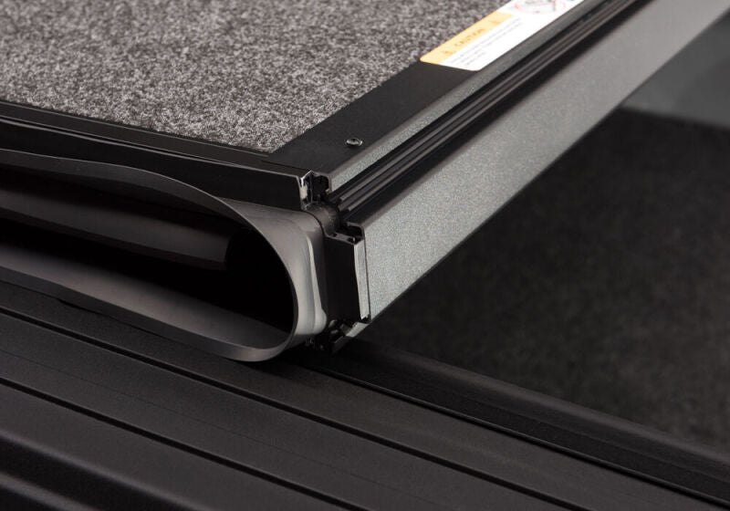 UnderCover 17-20 Ford F-250/F-350 6.8ft Ultra Flex Bed Cover - Matte Black Finish Undercover Bed Covers - Folding  AXOPROS