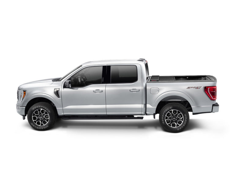 Roll-N-Lock 17-19 Ford F-250/F-350 Super Duty SB 80-3/8in A-Series Retractable Tonneau Cover Roll-N-Lock Tonneau Covers - Retractable  AXOPROS
