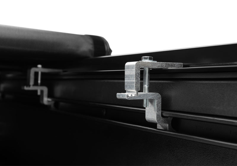 Truxedo 16-20 Toyota Tacoma 5ft TruXport Bed Cover Truxedo Bed Covers - Roll Up  AXOPROS