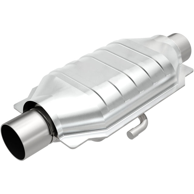 OEM Grade Universal Catalytic Converter - 2.25in. MagnaFlow Exhaust Products Catalytic Converter  AXOPROS