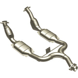 California Direct-Fit Catalytic Converter MagnaFlow Exhaust Products Catalytic Converter  AXOPROS