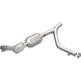 California Direct-Fit Catalytic Converter MagnaFlow Exhaust Products Catalytic Converter  AXOPROS