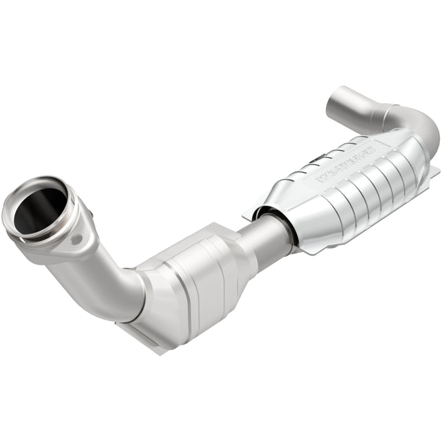 California Direct-Fit Catalytic Converter MagnaFlow Exhaust Products Catalytic Converter  AXOPROS