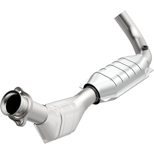 California Direct-Fit Catalytic Converter MagnaFlow Exhaust Products Catalytic Converter  AXOPROS
