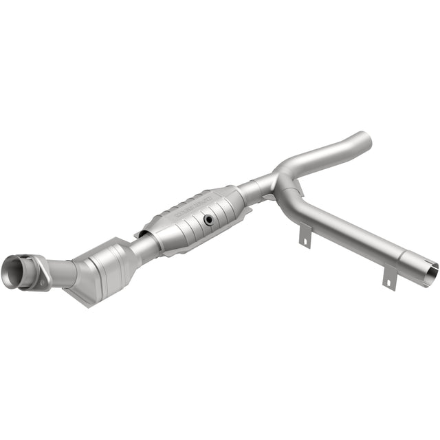 California Direct-Fit Catalytic Converter MagnaFlow Exhaust Products Catalytic Converter  AXOPROS