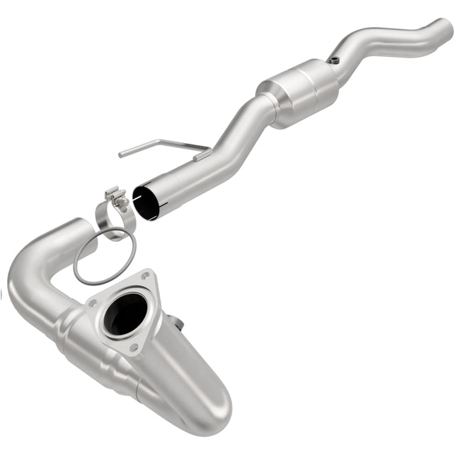 California Direct-Fit Catalytic Converter MagnaFlow Exhaust Products Catalytic Converter  AXOPROS